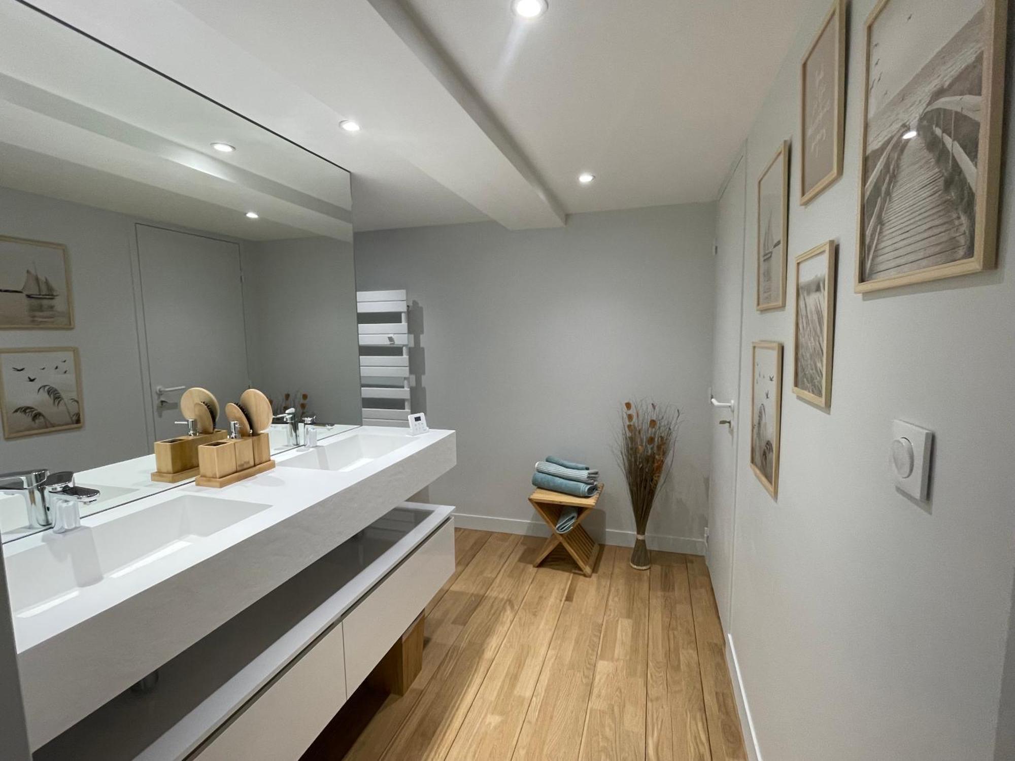 Apartment Face Pieds Dans L'eau Duplex 4 155 M2 8-12 Personnes *
