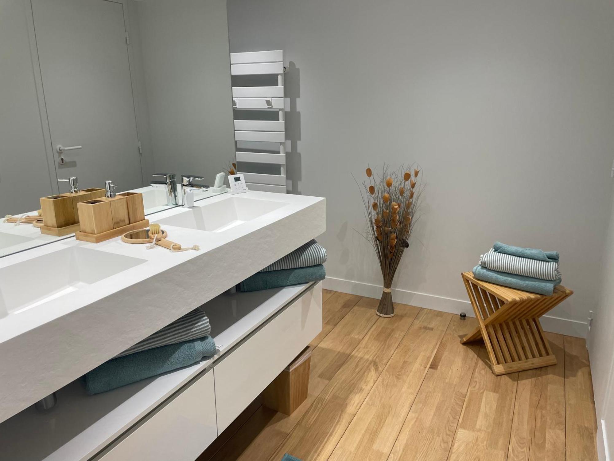 Apartment Face Pieds Dans L'eau Duplex 4 155 M2 8-12 Personnes *